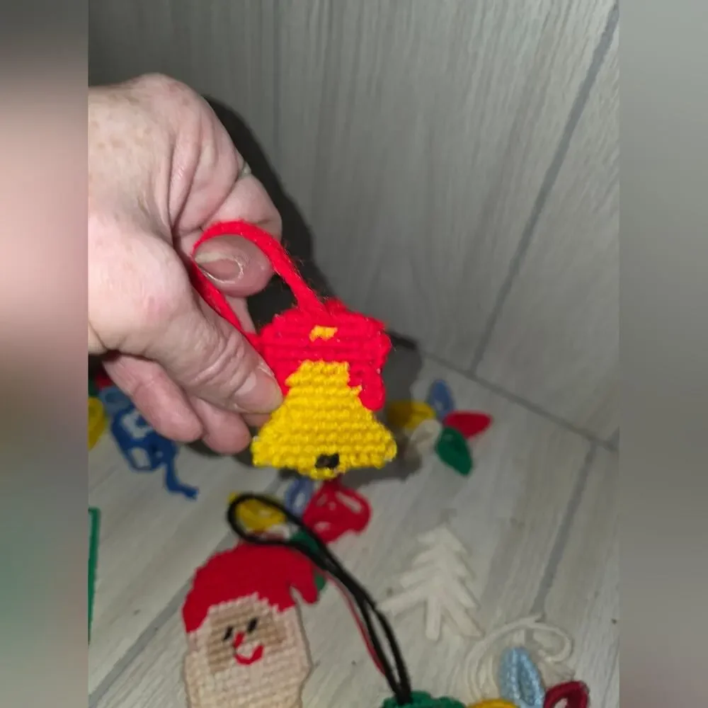 Vtg Handmade Mini Christmas Ornaments Holiday Decorations Country Retro Woven